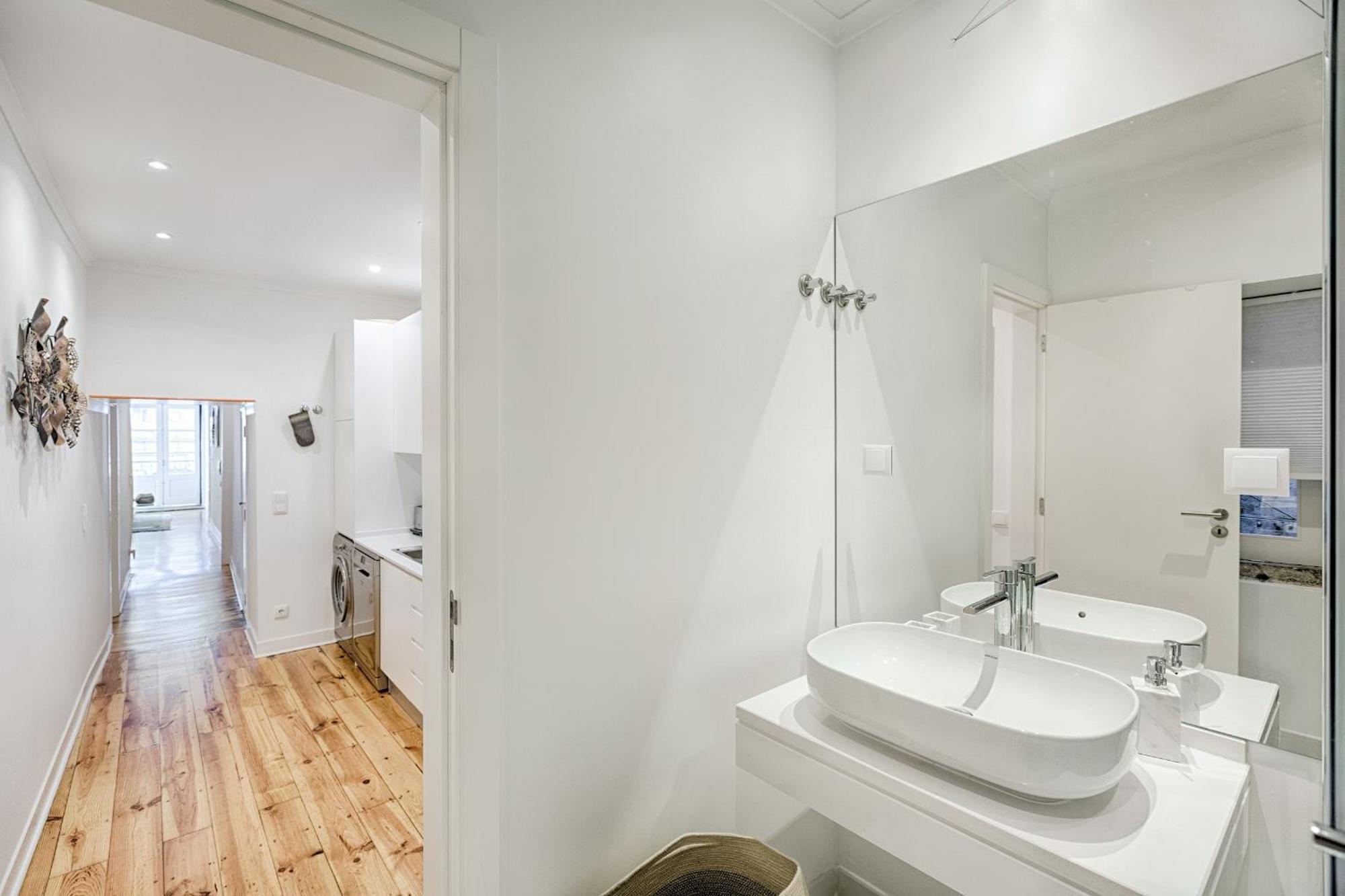 Architectural Gem In Bica Apartment Lisboa Ngoại thất bức ảnh